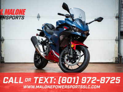 2026 Kawasaki Ninja® 500 ABS Metallic Matte Twilig