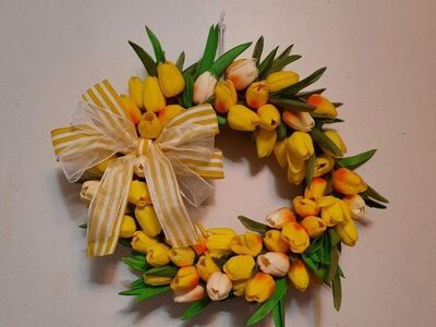 Bright and Colorful Yellow Tulip Wreath