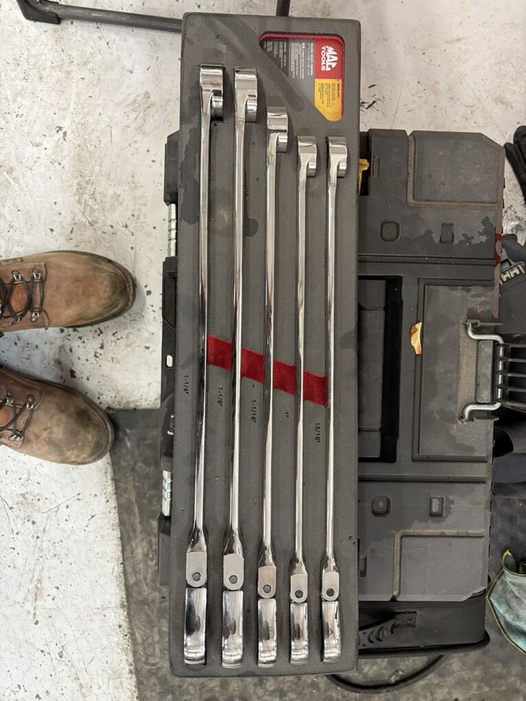 Brand New Mac Tools Wrench Set