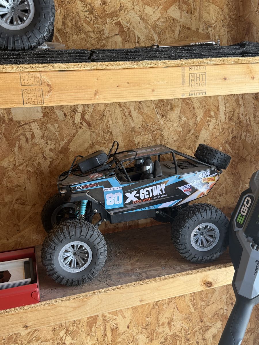 3 X-Cetury 80 4X4 RC Rock Crawler Off-Road Monster Trucks