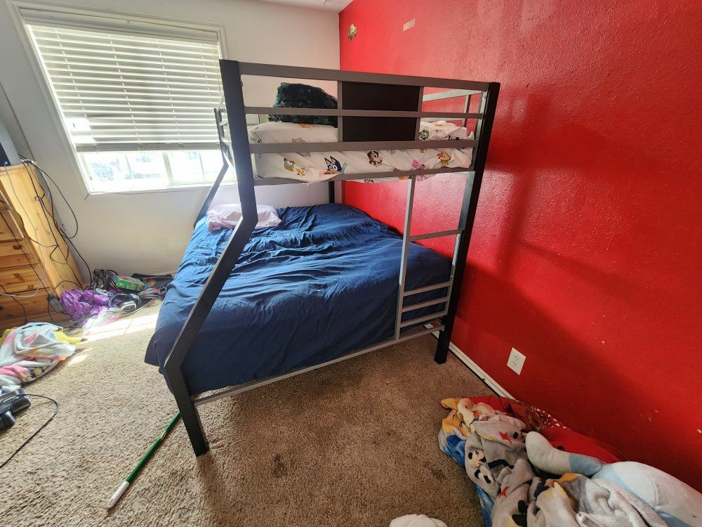 Bunk bed set metal Ashley brand