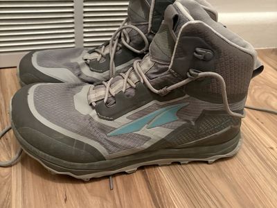 Altra Womens Lone Peak Hiking Boots Size 9