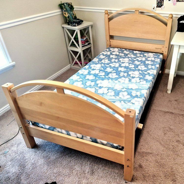 Ethan Allen XL Twin Bed