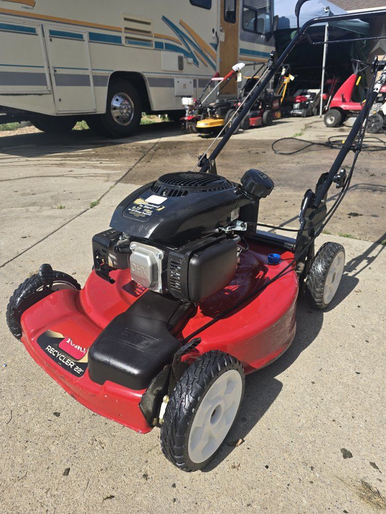 Toro 22" Self propelled lawn mower