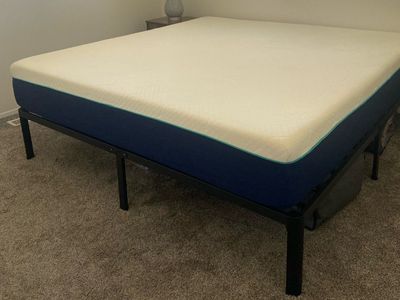 Sleep Innovations King Size Mattress - Firm Uplifting Support with Cooling Airflow