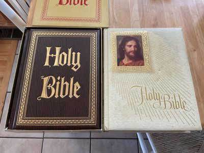70’s Large Holly Bible Fireside Red Letter Edition - 70’s Omega Family Reference (New)