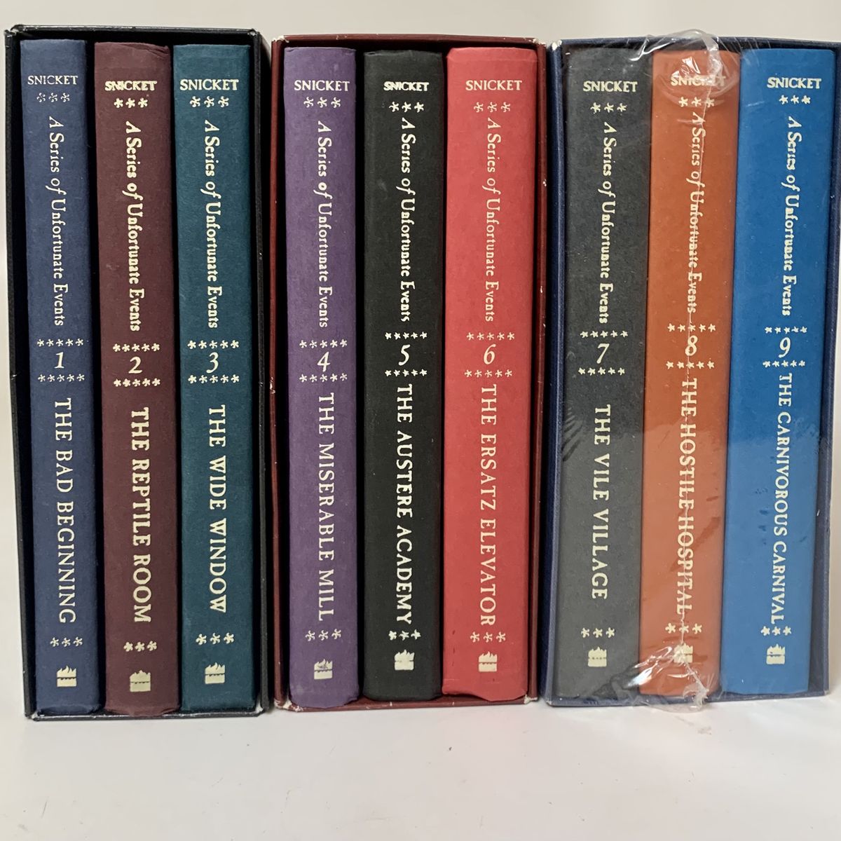 New / like new A Series of Unfortunate Events hardcover book 1-9