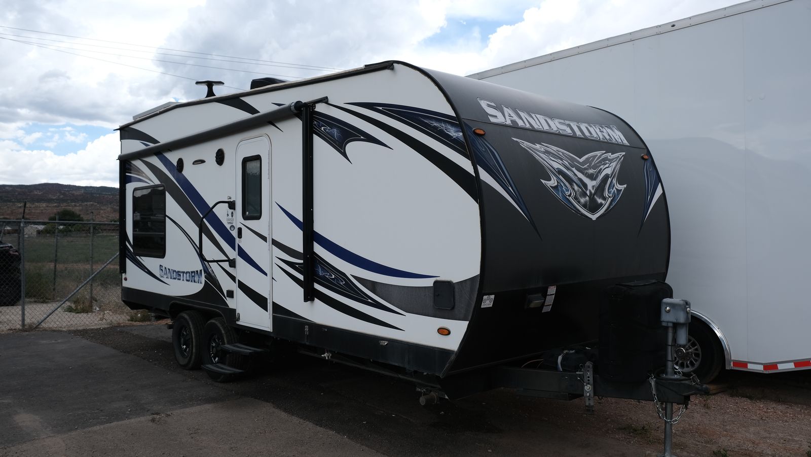 2019 Forest River Sandstorm 181SLC Toy Hauler with generator!