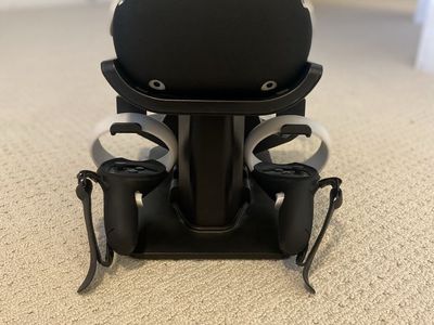 Meta Quest 2 With Accessories