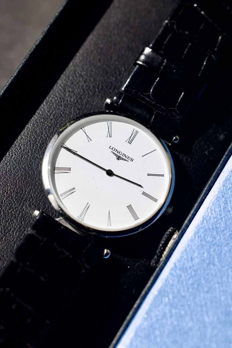 LONGINES La Grande Classique Quartz 33MM Silver