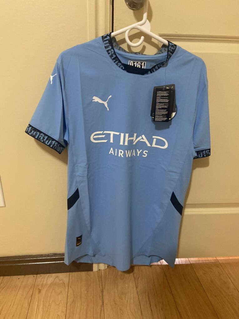 Authentic Manchester City Soccer Jersey SZ M