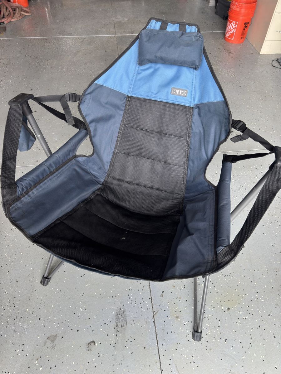 Swing chairs