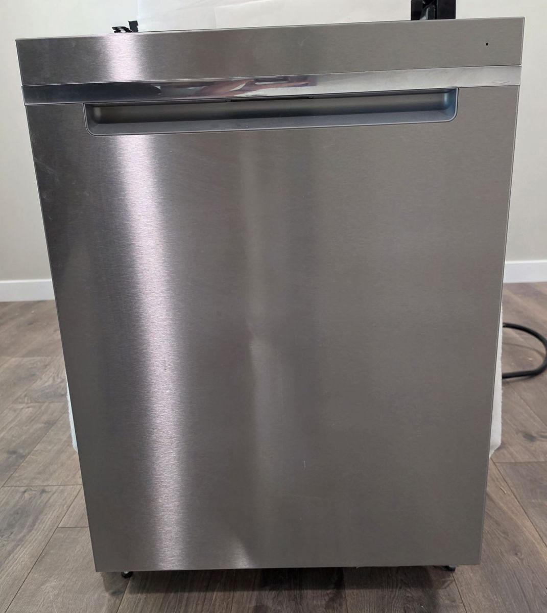 Whirlpool WDT505SAZ0 Stainless Steel Built-In Dishwasher, Excellent Condition