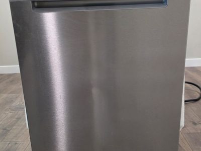 Whirlpool WDT505SAZ0 Stainless Steel Built-In Dishwasher, Excellent Condition