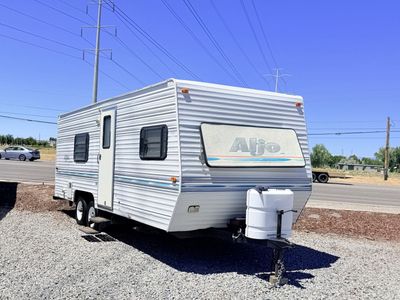 1996 skyline Aljo travel trailer 23FT