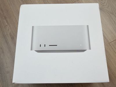 Apple Mac Studio M2 Max 2023 30-Core GPU - 64GB RAM -1TB SSD