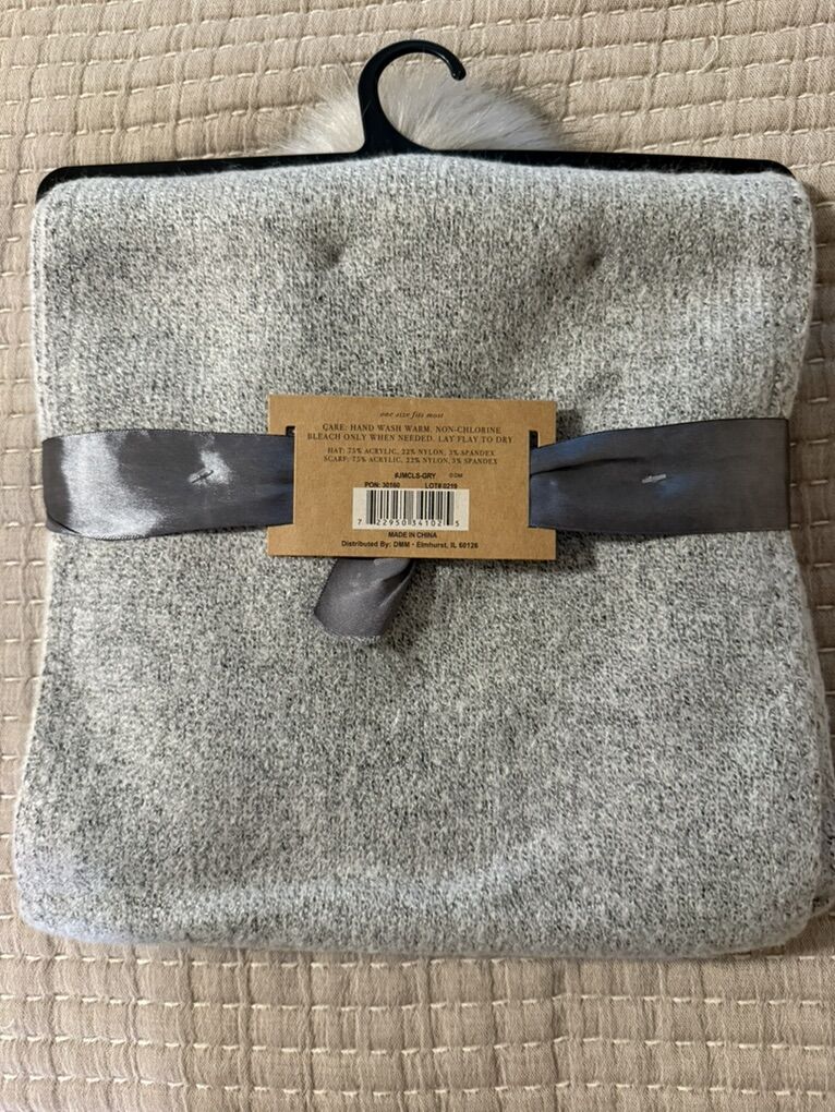 Hat And Scarf Set  NEW