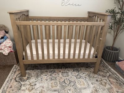 Pottery Barn Kendall Crib