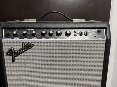 Fender Frontman 25R 25W Guitar Combo Amplifier - Made in Indonesia