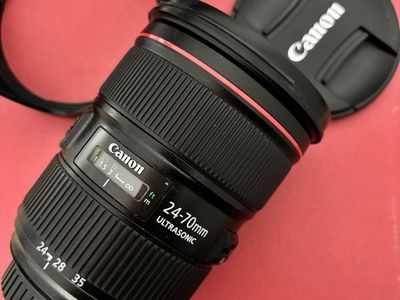 Canon EF 24-70 II Mint Condition