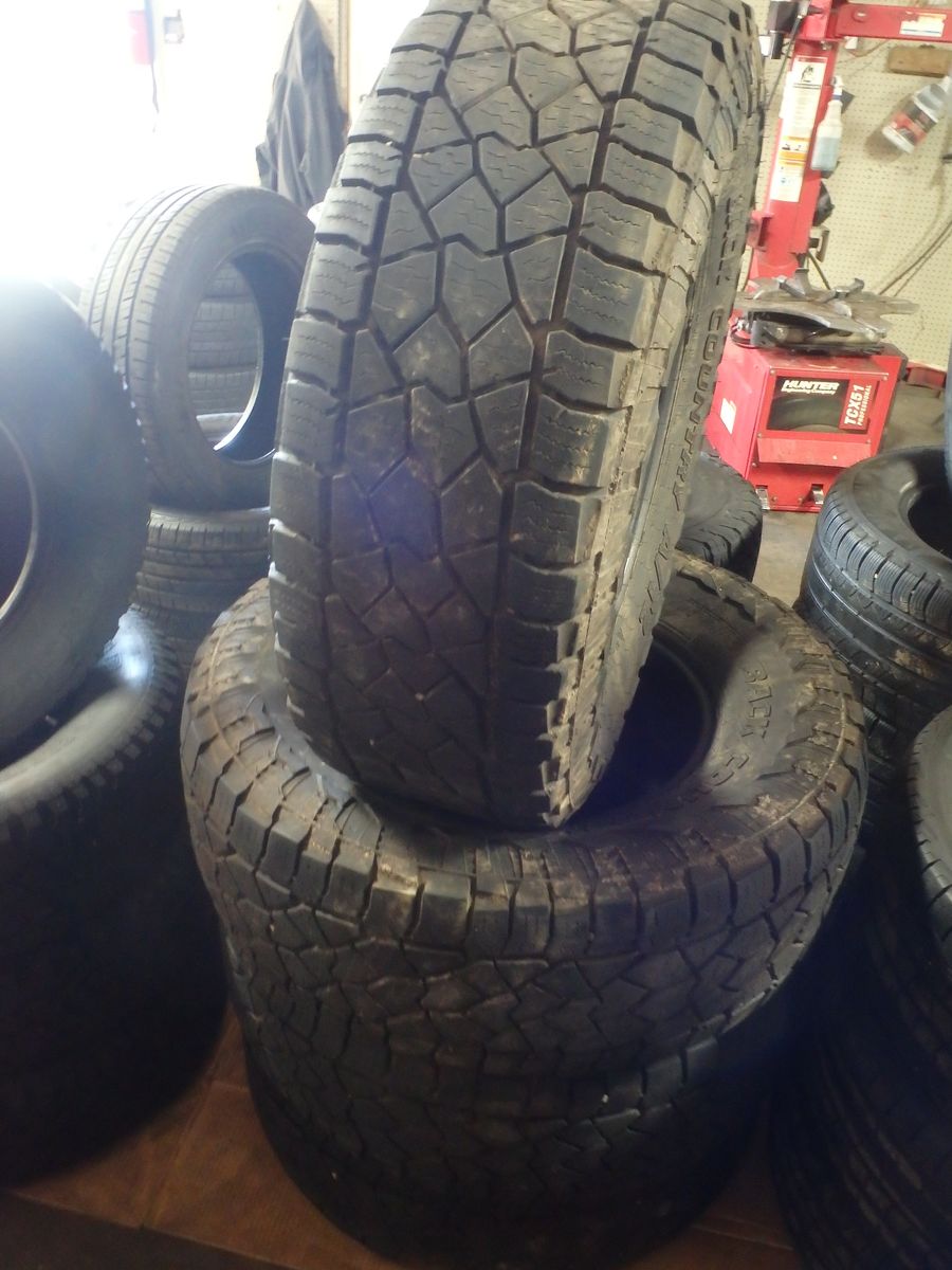 285/70R17 BACK COUNTRY A/T2 DEAN TYRES SET USED TIRES