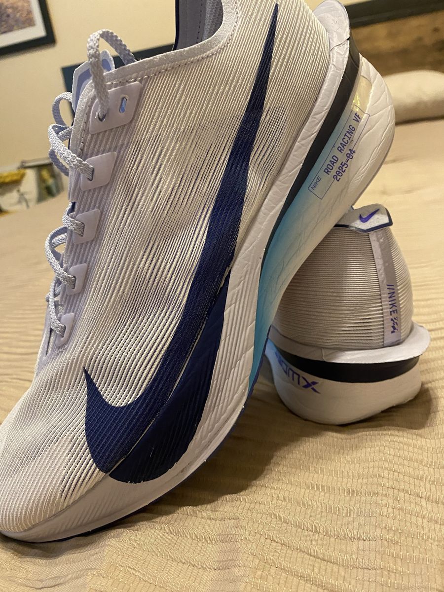 Nike mens Vaporfly 4 size 11 worn once