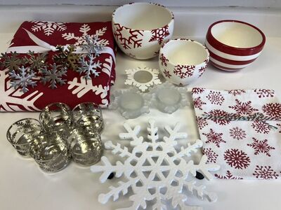 Christmas Snowflake Tablecloth and Decor