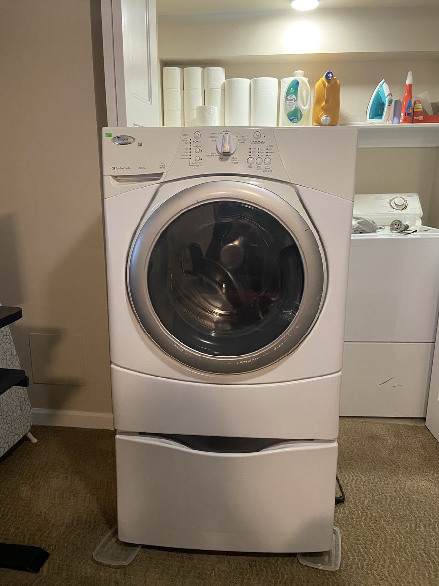 Free - Broken Washing Machine - Whirlpool - 4.0 cu. ft - front loader