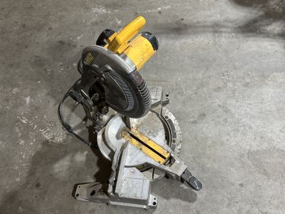 12 Inch Dewalt Miter Saw