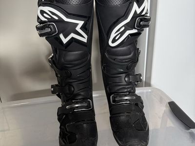 Alpinestar Tech 7 motocross boot - size 6 , EU 39
