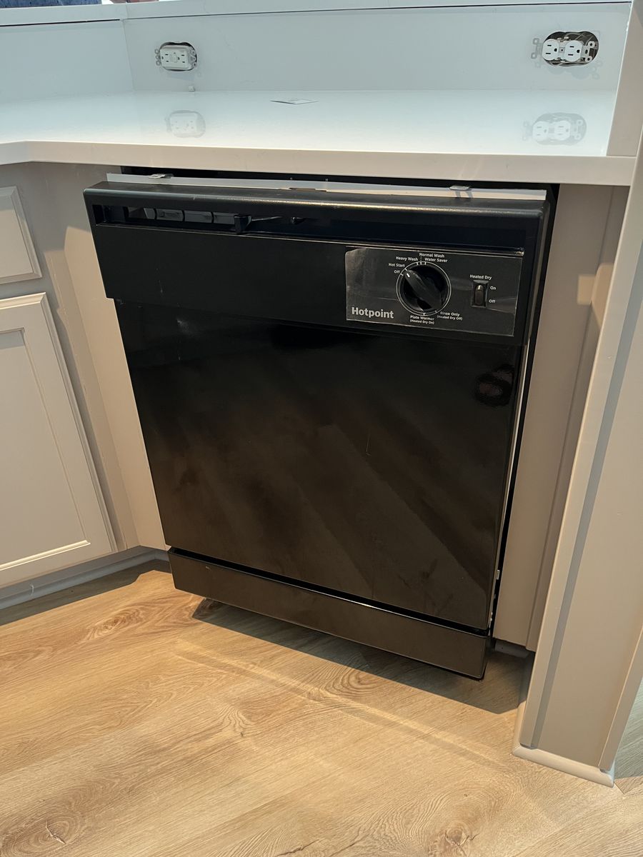Hotpoint Dishwasher, Black
