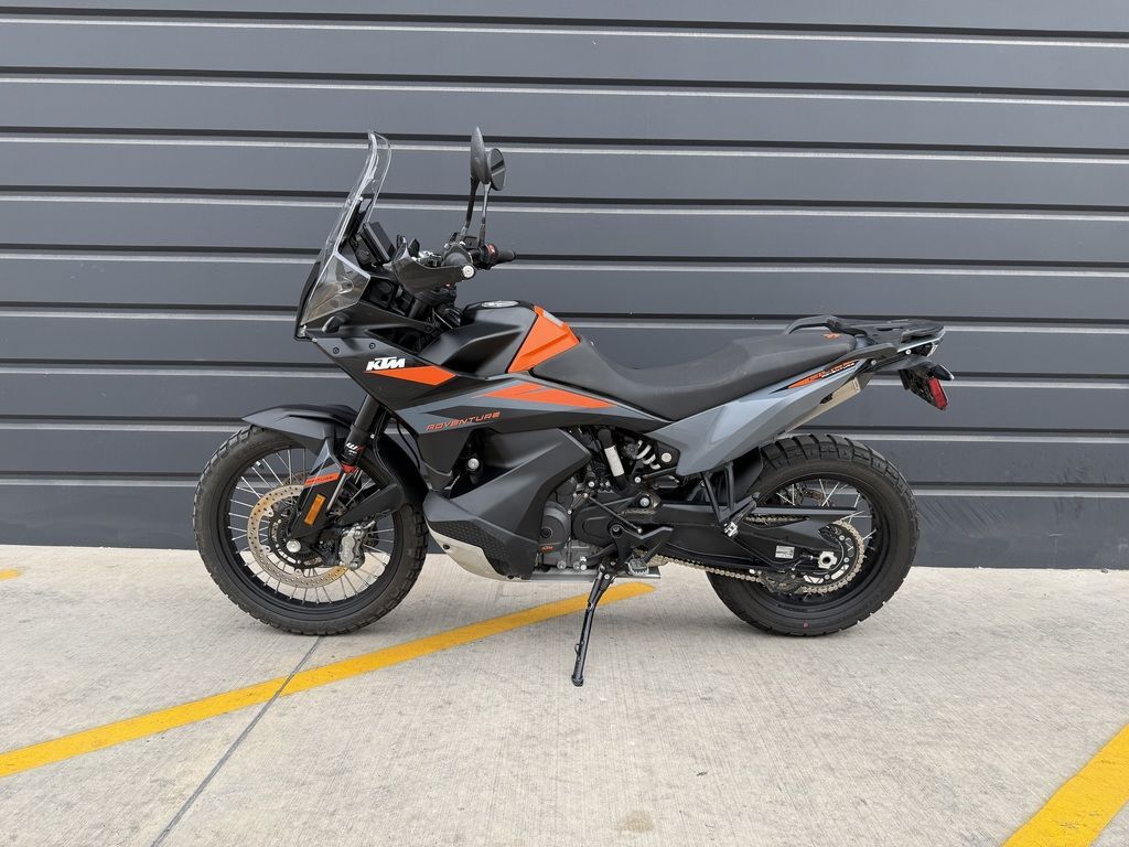 2023 KTM 890 Adventure