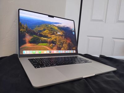 MacBook Air 15 inch