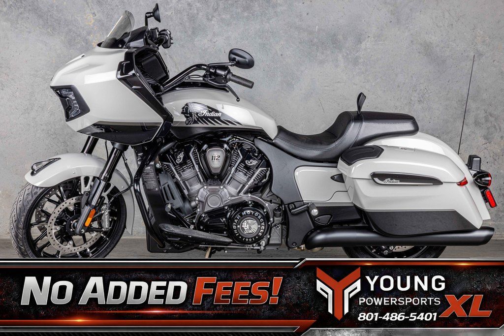 2026 Indian Motorcycle® Challenger® Dark Horse® 112 w/PowerBand Audio Chalk with Black Metallic
