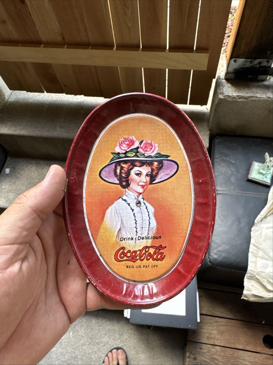 Vintage Coca-Cola Drink Delicious Advertising Metal Tray