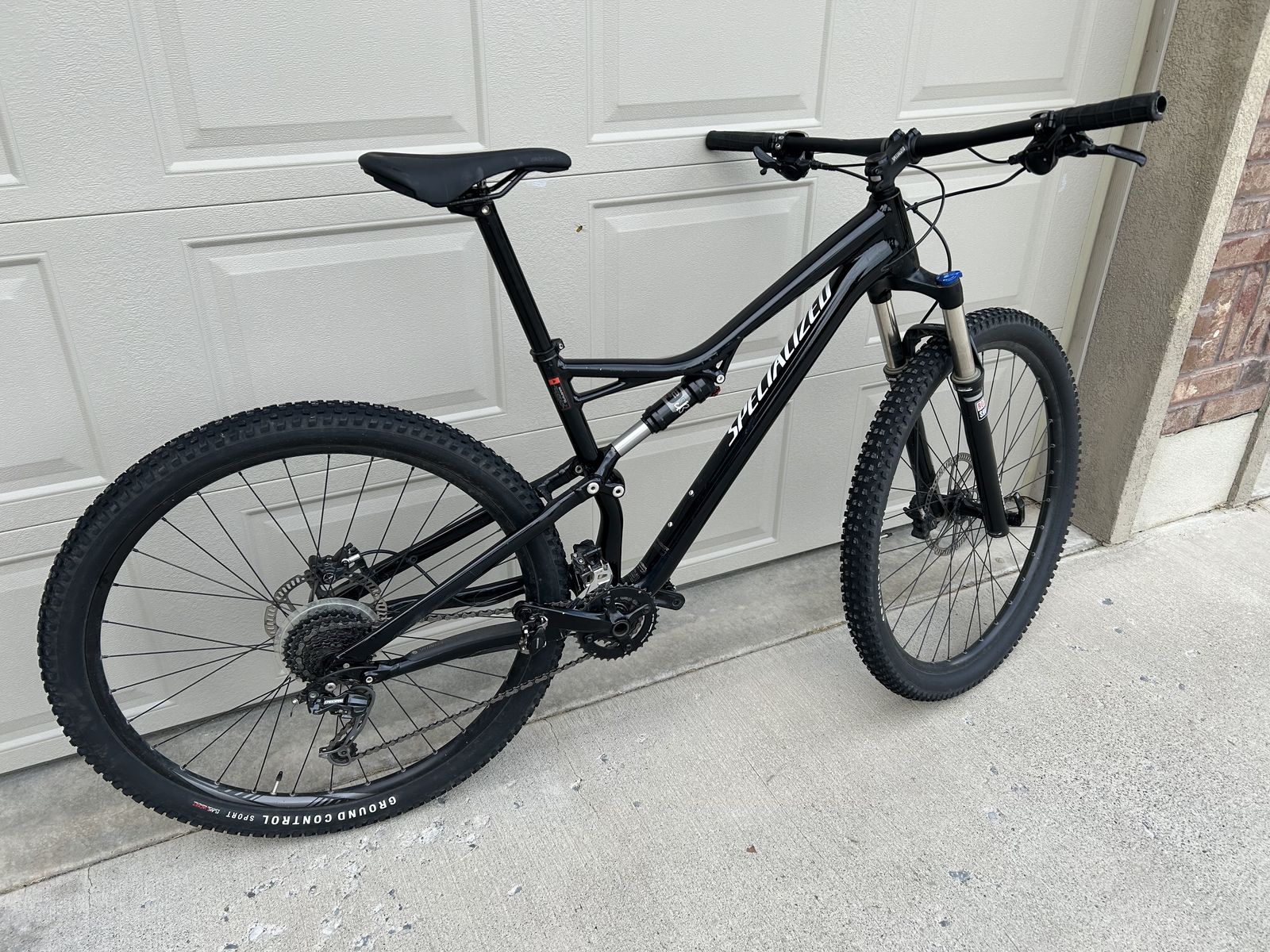 Specialized Full Suspension Mountain Bike