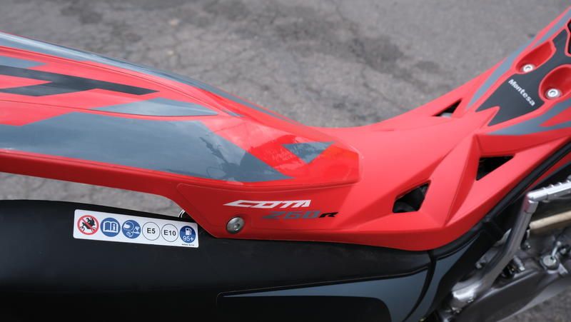 Main image 3