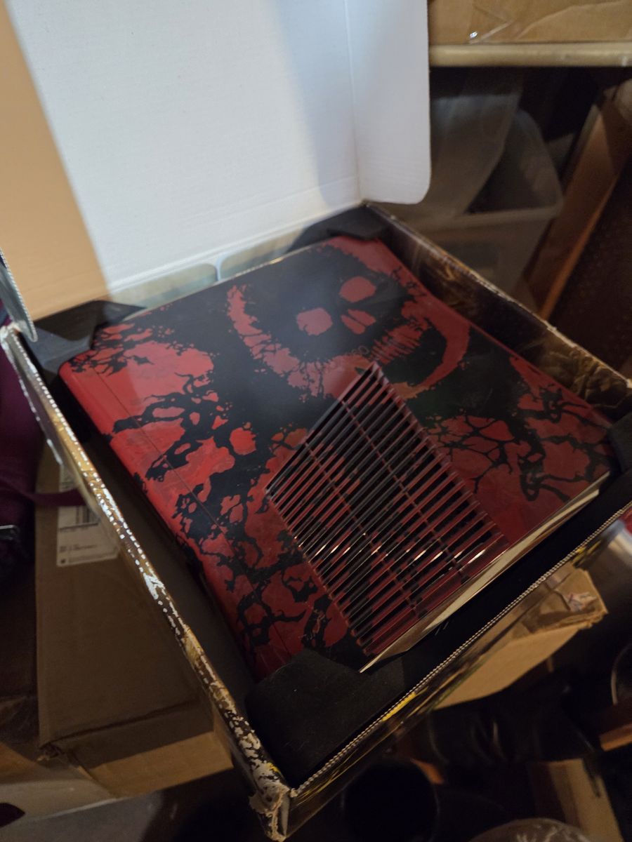 Xbox 360 limited edition gears of war 2 controllers
