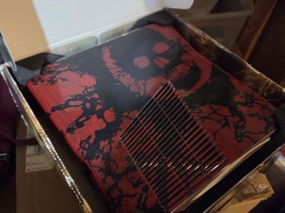 Xbox 360 limited edition gears of war 2 controllers