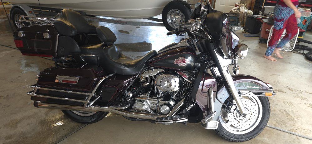 2005 Harley Davidson FLHTCU Ultra Classic 56,886 Miles