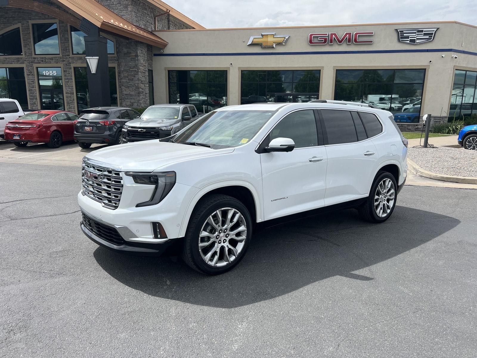 2024 GMC Acadia Denali