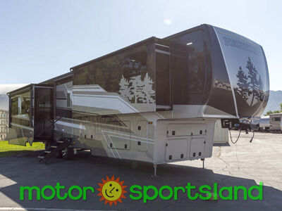 2025 Keystone Redwood 412GK