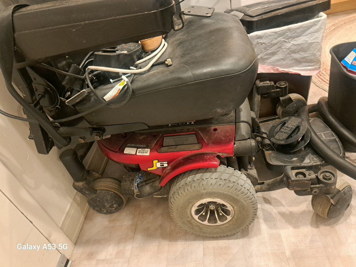 Quantum J6 Electric Power Wheelchair - Red & Black, Used