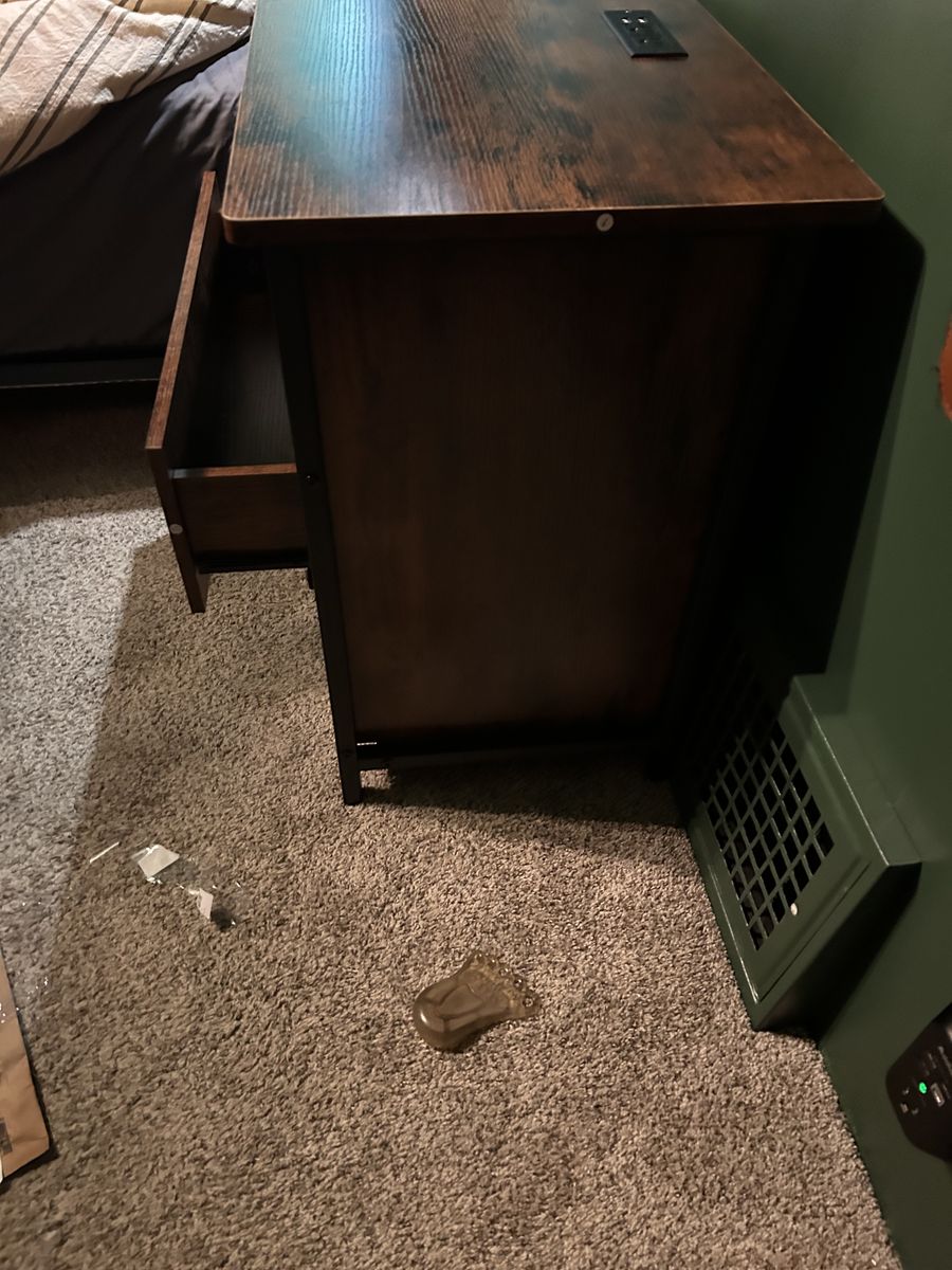 Main image 4
