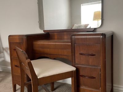 Vintage Art Deco “Waterfall” Bedroom Set – Complete
