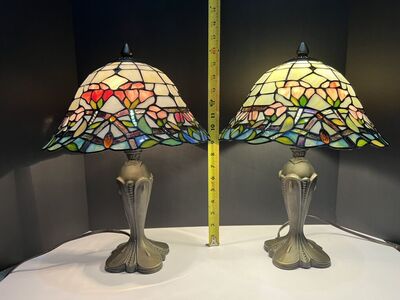 2 - Tiffany-style staind glass table lamps
