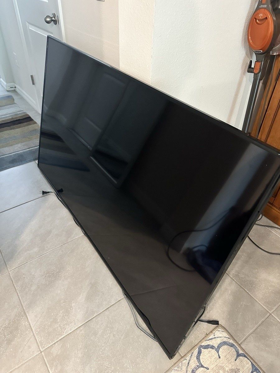 Vizio 70 inch smart TV with remote