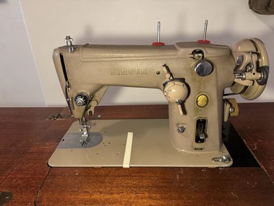 SINGER 306W SEWING MACHINE