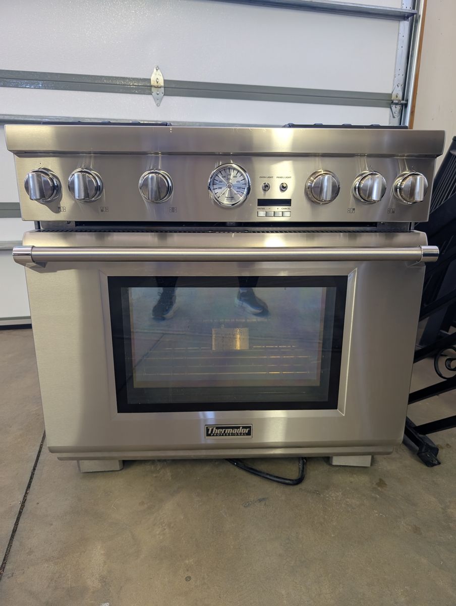 36" Thermador range