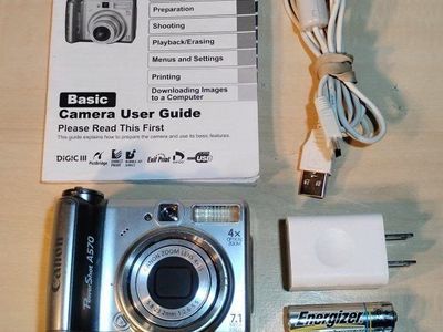 Retro Canon PC1225 Digital Camera PowerShot works great 1 gig SD card